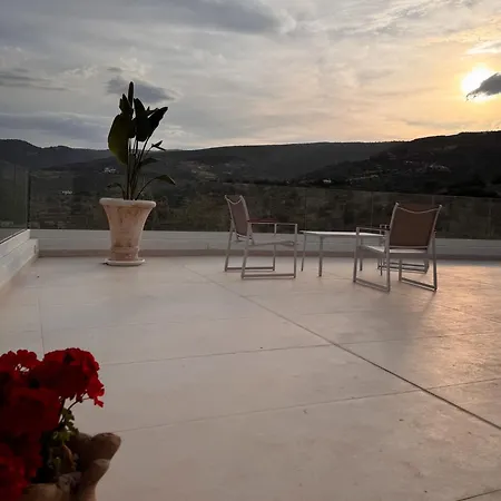 Διαμέρισμα Aura *